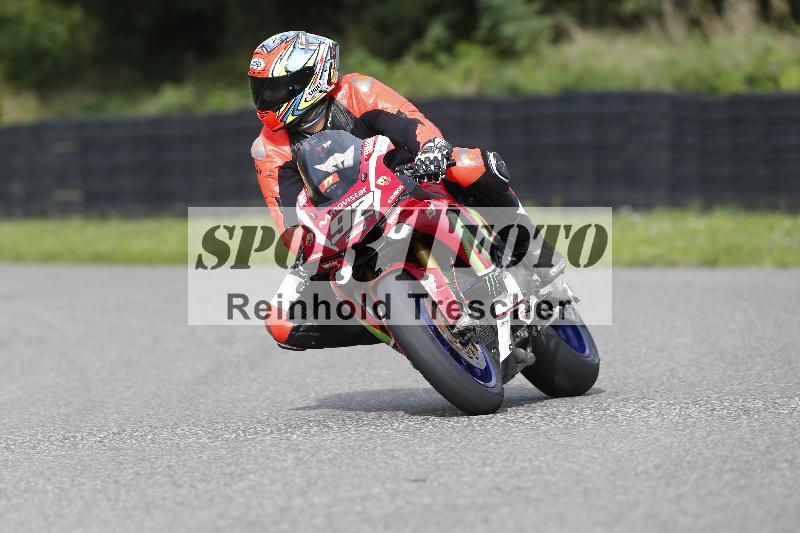 Archiv-2025/53 16.09.2025 Track Day Domi Aegerter ADR/Gruppe rot/92